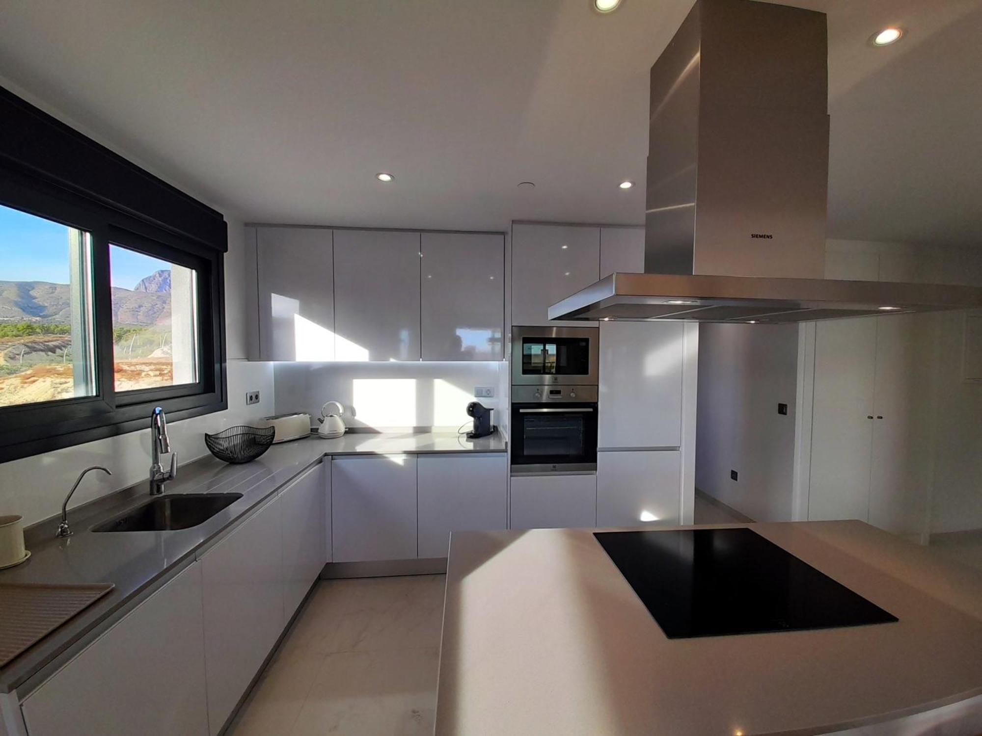 Sunset Cliffs 3 Bedrooms Apartment