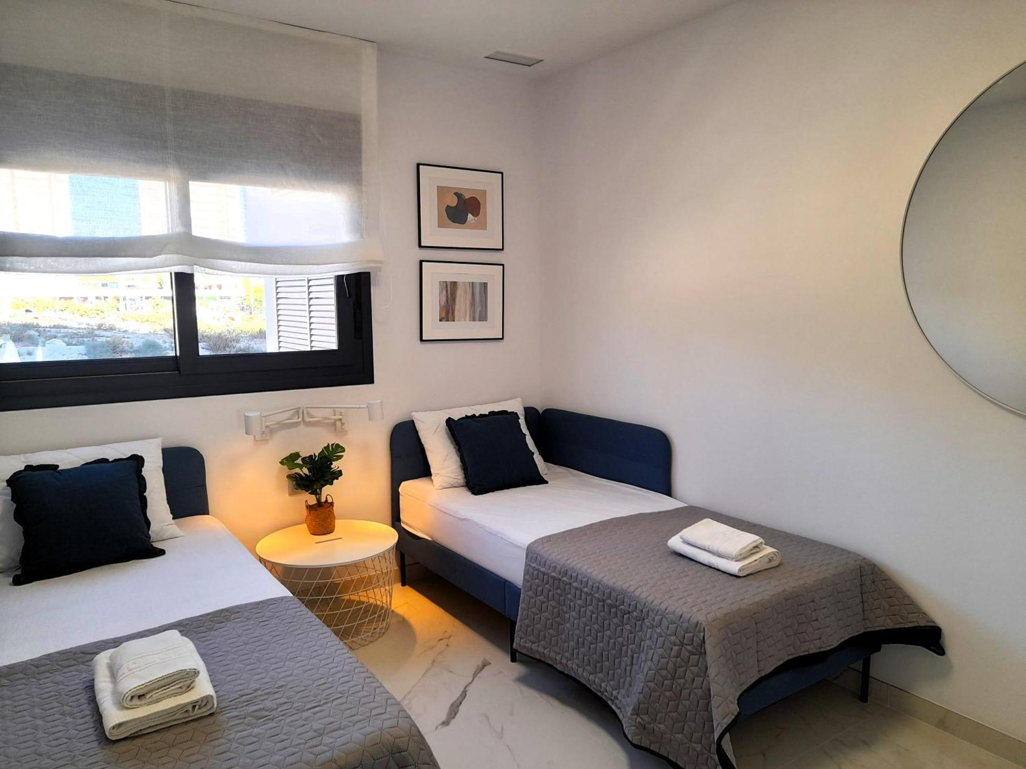 Sunset Cliffs 3 Bedrooms *