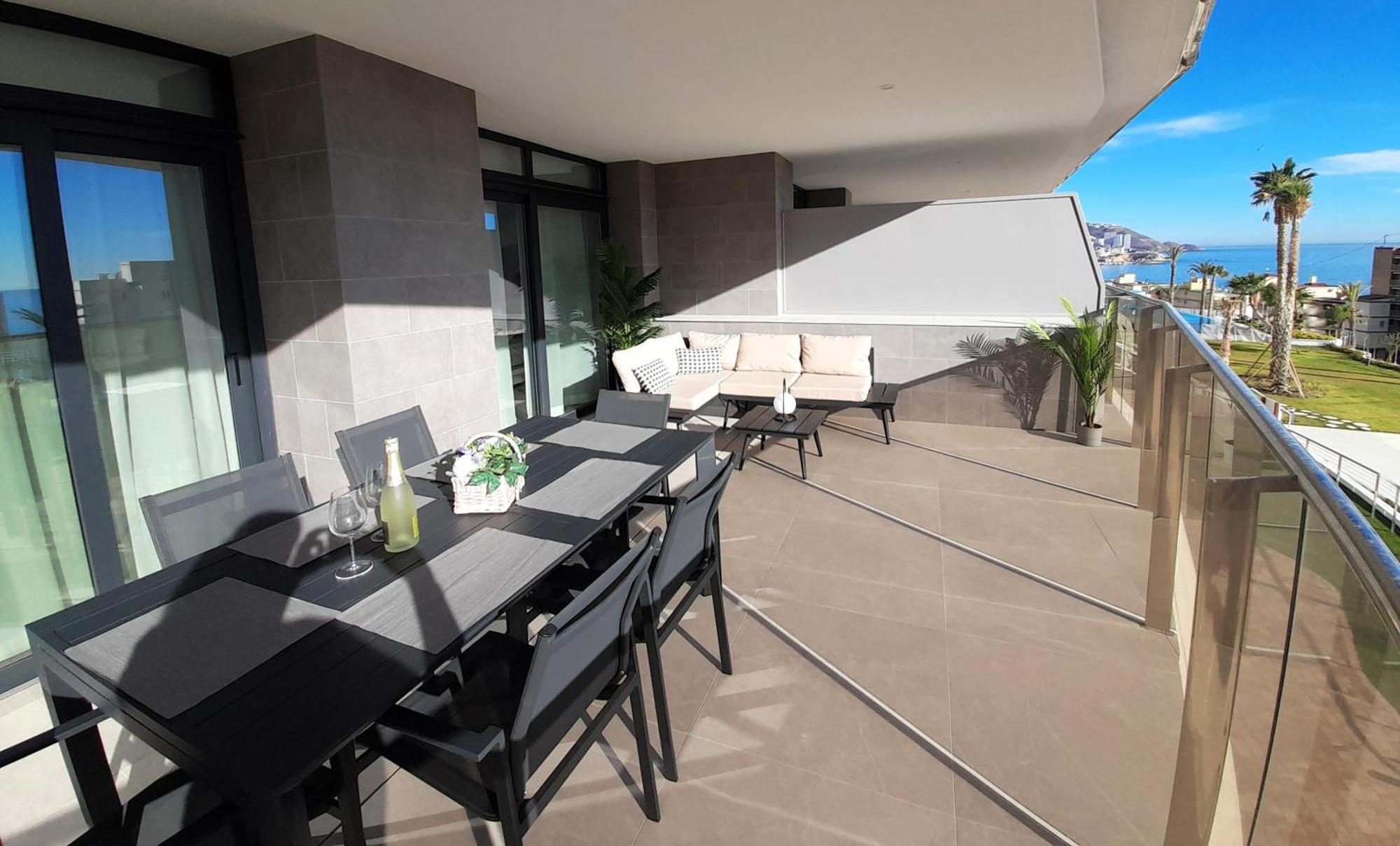 Sunset Cliffs 3 Bedrooms Apartment
